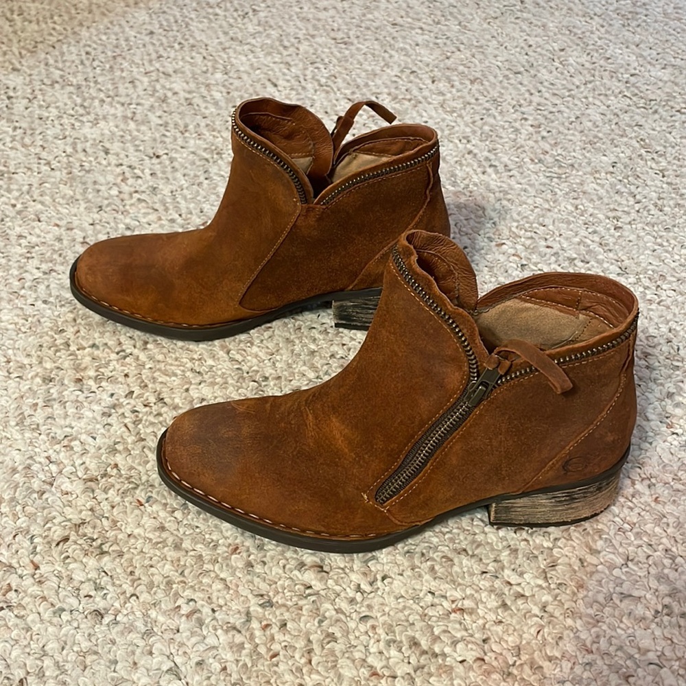Born ‘Montoro’ Zippered Bootie